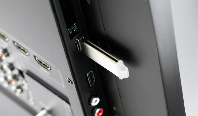 نصب برنامه روی تلویزیون با فلش